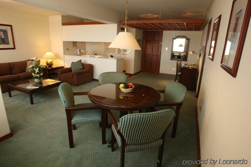 Estelar Apartamentos Bellavista Lima Kamer foto